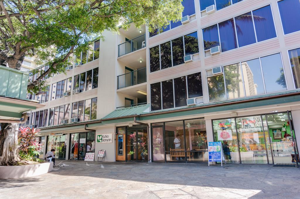 Kuhio Banyan Hotel Гонолулу Экстерьер фото