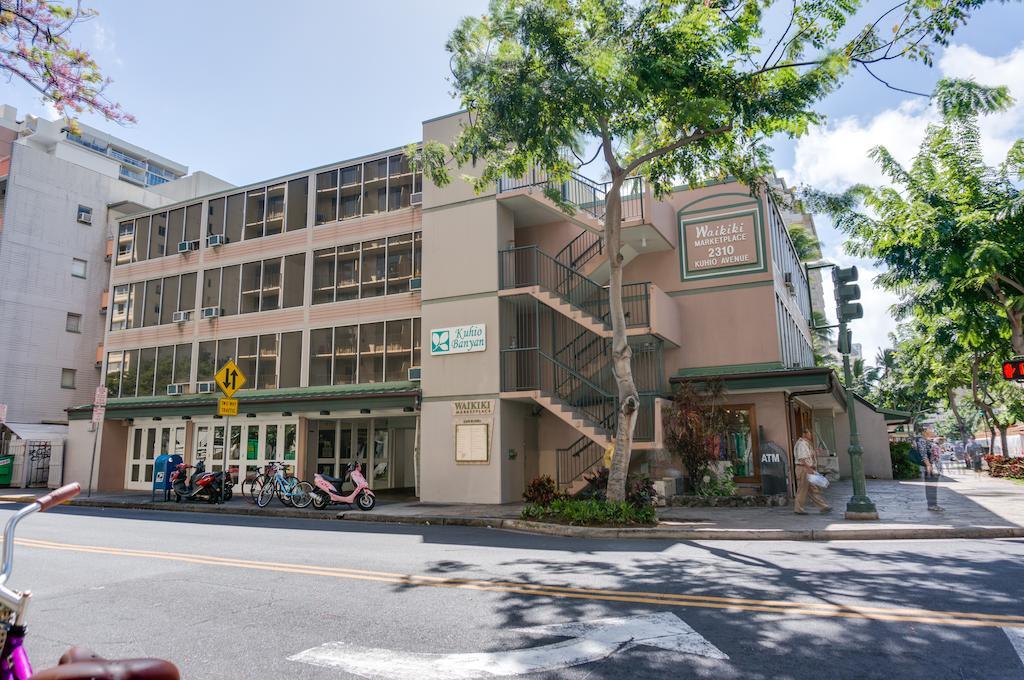 Kuhio Banyan Hotel Гонолулу Экстерьер фото