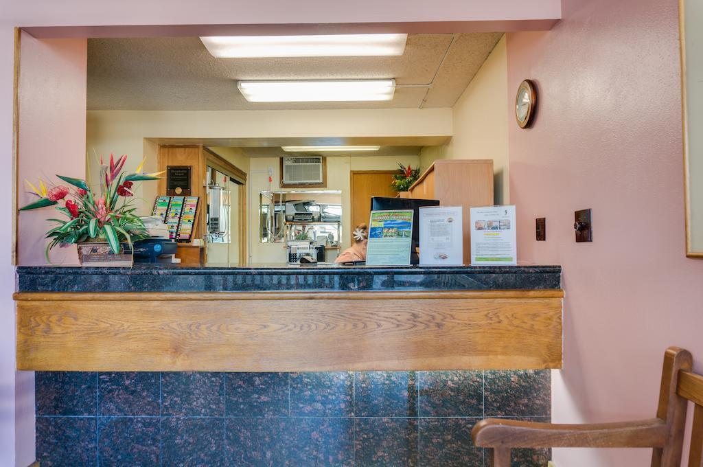 Kuhio Banyan Hotel Гонолулу Экстерьер фото